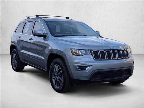 2020 Jeep Grand Cherokee Laredo