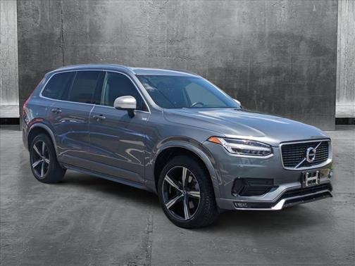 2017 Volvo XC90 T6 R-Design