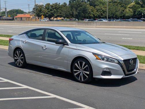 2020 Nissan Altima SR FWD