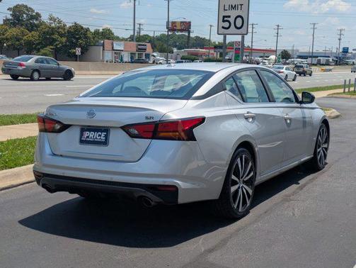 2020 Nissan Altima SR FWD