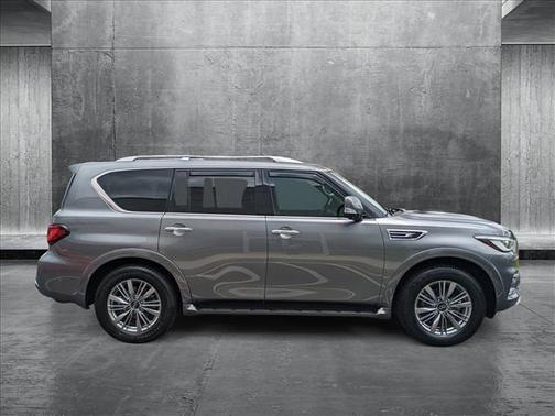 2021 INFINITI QX80 Luxe