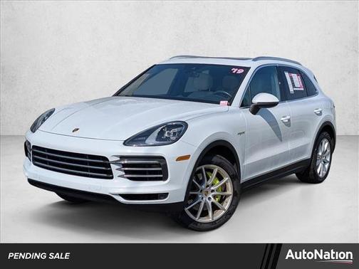 Carrara White Metallic 2019 Porsche Cayenne Cayenne E-Hybrid