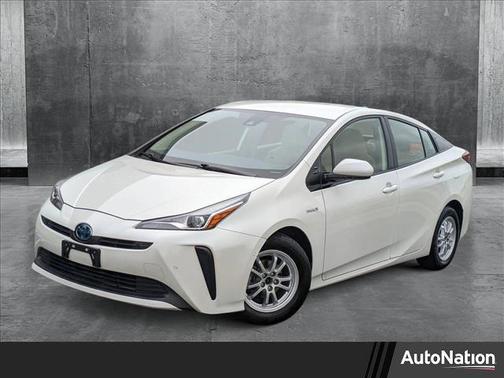 2019 Toyota Prius LE