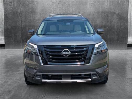 2024 Nissan Pathfinder SL FWD