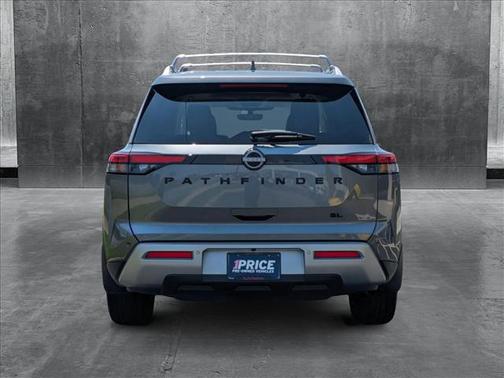 2024 Nissan Pathfinder SL FWD
