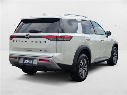 2023 Nissan Pathfinder SL 4WD