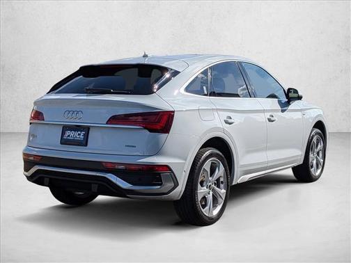 2022 Audi Q5 45 S line Prestige