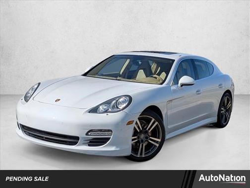 2013 Porsche Panamera 4