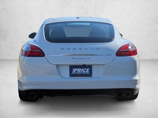 2013 Porsche Panamera 4