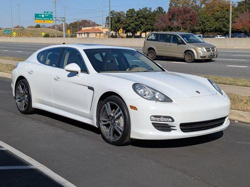 2013 Porsche Panamera 4