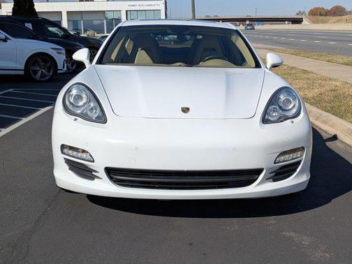 2013 Porsche Panamera 4
