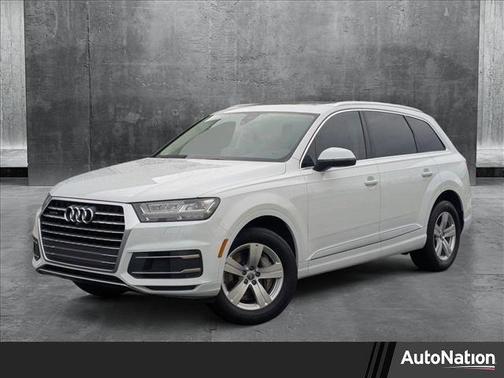 2019 Audi Q7 45 Premium Plus