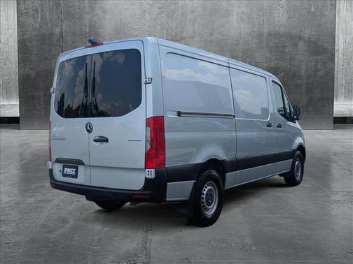2019 Mercedes-Benz Sprinter 2500 Standard Roof