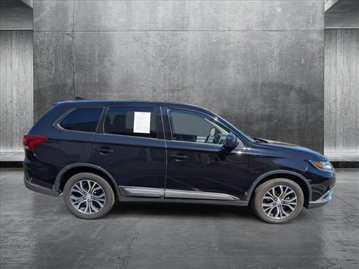 2018 Mitsubishi Outlander ES