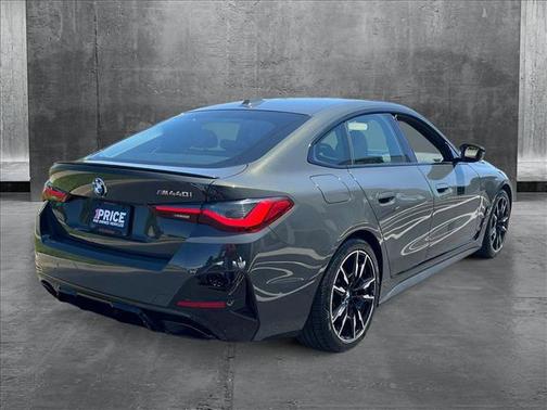 2023 BMW M440 i
