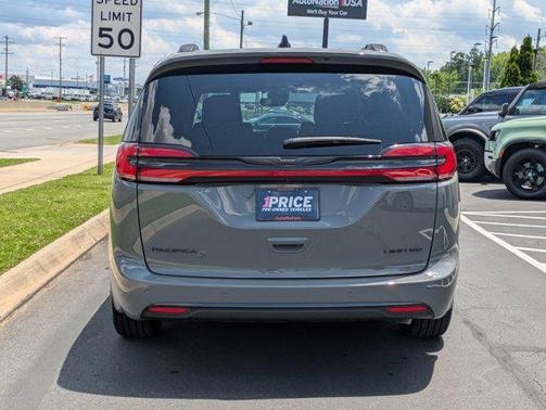 2024 Chrysler Pacifica Limited