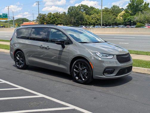 2024 Chrysler Pacifica Limited