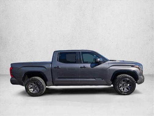 2022 Toyota Tundra Hybrid Platinum