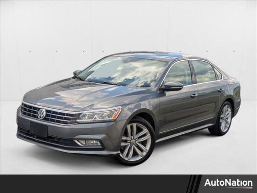 2017 Volkswagen Passat 1.8T SEL Premium