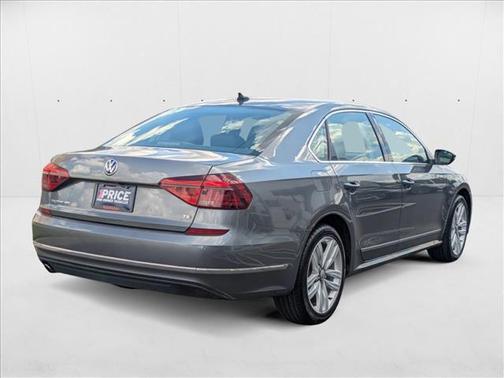 2017 Volkswagen Passat 1.8T SEL Premium