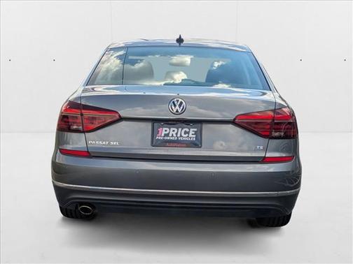 2017 Volkswagen Passat 1.8T SEL Premium