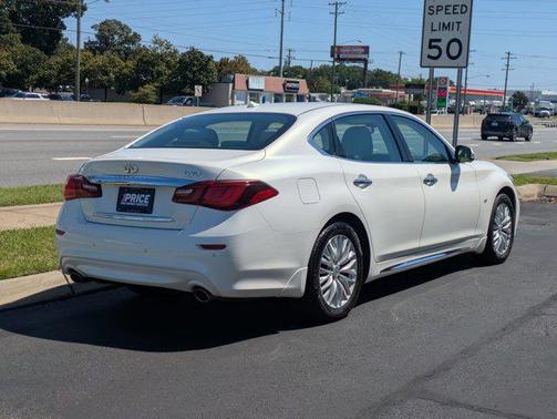 2015 INFINITI Q70L 3.7