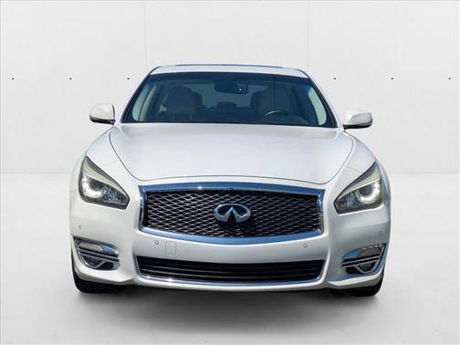 2015 INFINITI Q70L 3.7