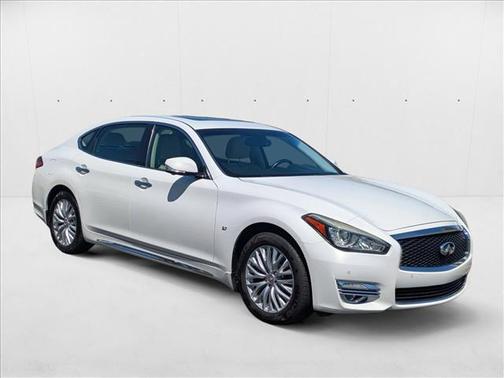 2015 INFINITI Q70L 3.7