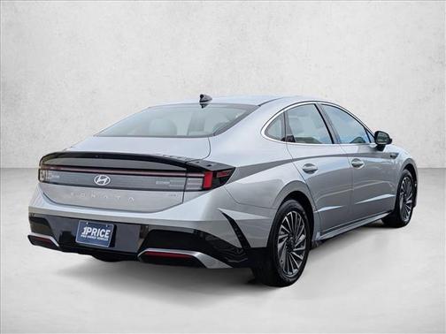 2024 Hyundai SONATA Hybrid SE
