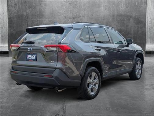 2022 Toyota RAV4 Hybrid LE