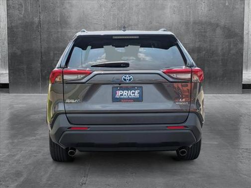 2022 Toyota RAV4 Hybrid LE