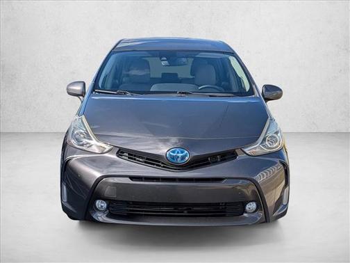 2016 Toyota Prius v Five