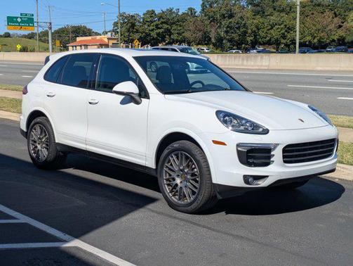 2017 Porsche Cayenne Platinum Edition