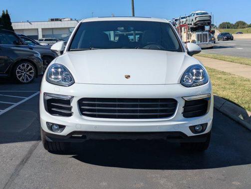 2017 Porsche Cayenne Platinum Edition