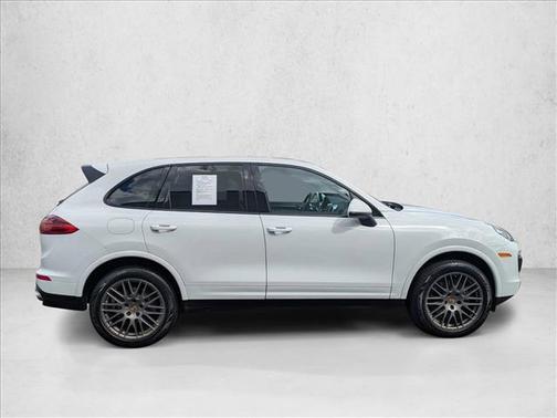2017 Porsche Cayenne Platinum Edition