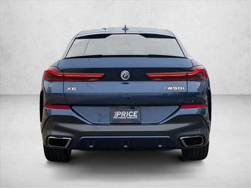 2022 BMW X6 M50i