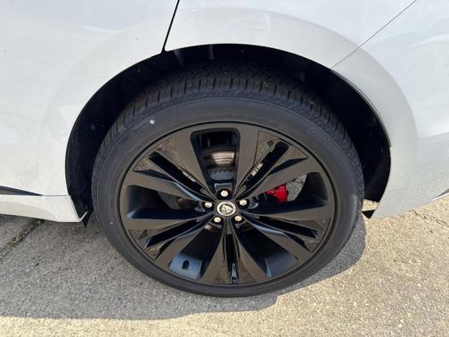 2025 Jaguar F-PACE P400 R-Dynamic S