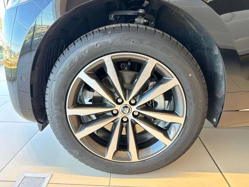 2025 Jaguar F-PACE P250 R-Dynamic S