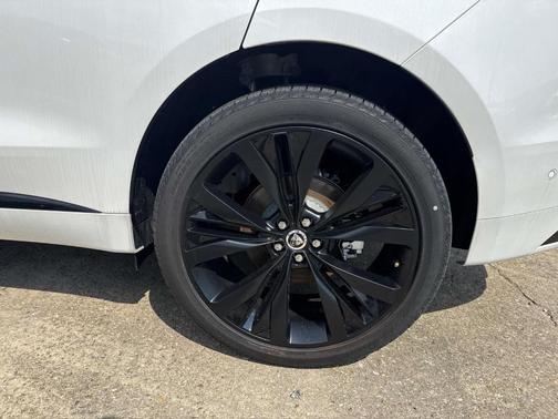 2025 Jaguar F-PACE P400 R-Dynamic S