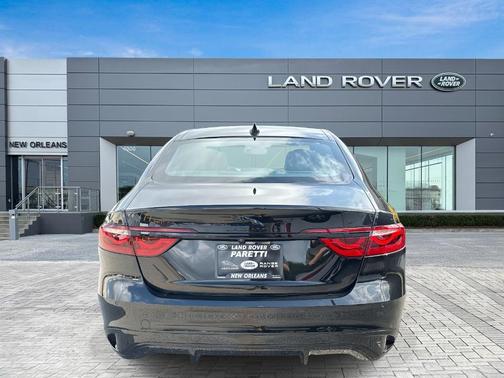 2024 Jaguar XF R-Dynamic SE