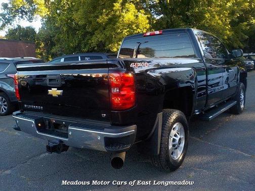 Photo 3 of 15 of 2015 Chevrolet Silverado 2500 LT