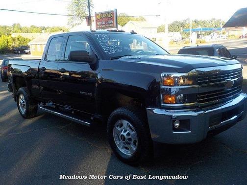 Photo 4 of 15 of 2015 Chevrolet Silverado 2500 LT