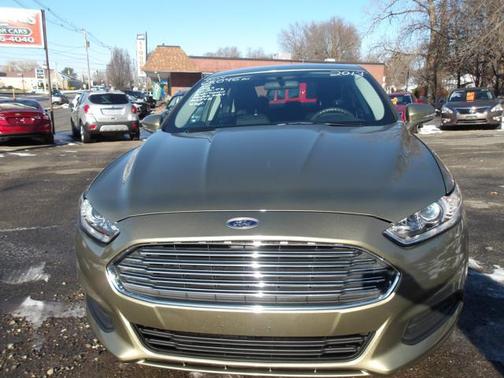 2013 Ford Fusion SE