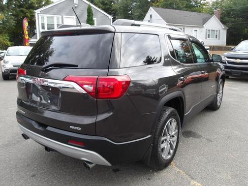 2018 GMC Acadia SLE-2