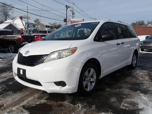 2011 Toyota Sienna Base