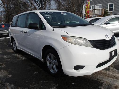 2011 Toyota Sienna Base