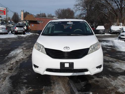 2011 Toyota Sienna Base