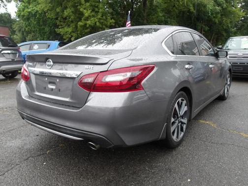 2017 Nissan Altima 2.5 SR