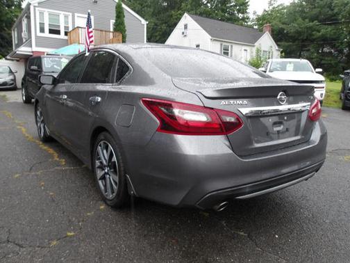 2017 Nissan Altima 2.5 SR