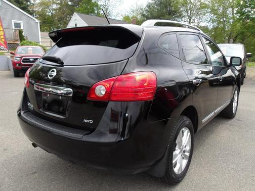 Black 2015 Nissan Rogue Select S